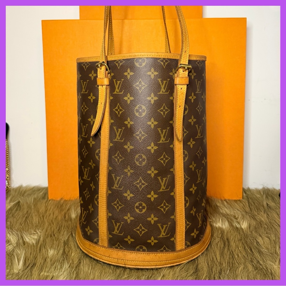 Louis Vuitton Bucket GM
